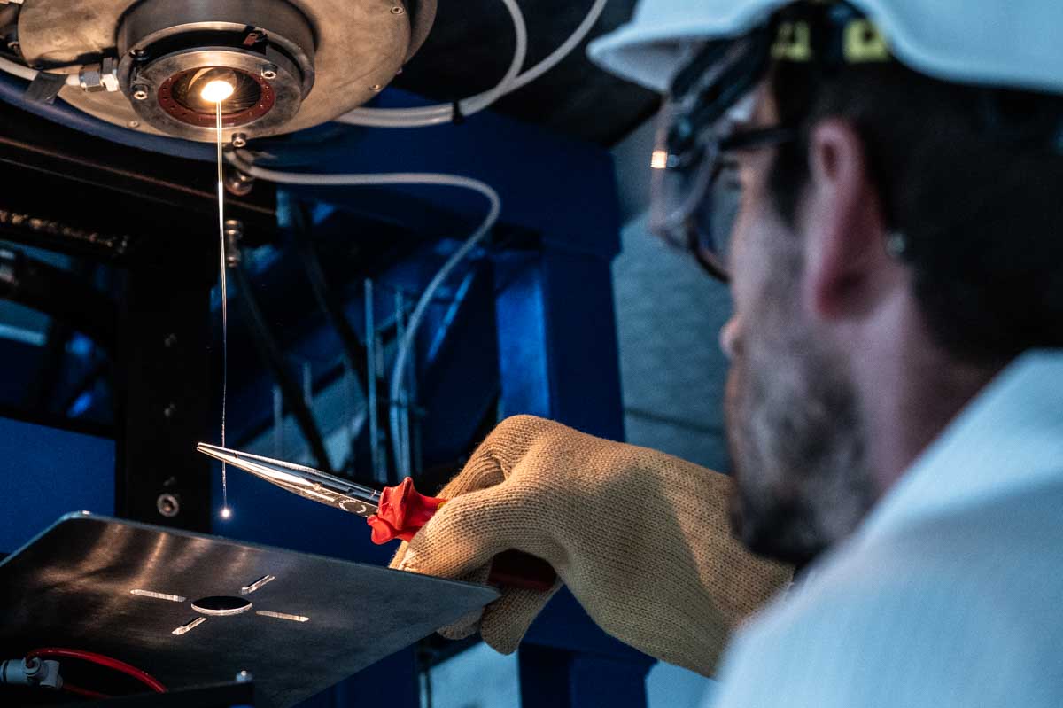 Reportage photographique sur la recherche scientifique dans les laboratoires de l'institut XLIM à Limoges

XLIM Limoges La Borie, PLATINOM, Fibrage