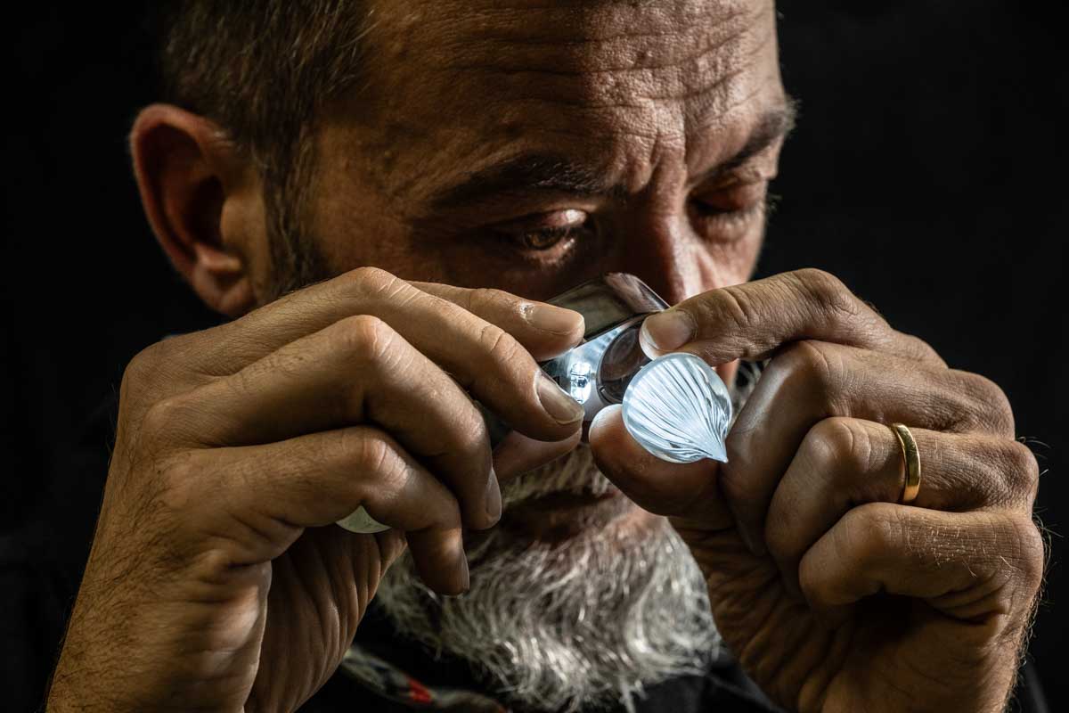 Reportage photographique sur la recherche scientifique dans les laboratoires de l'institut XLIM à Limoges

XLIM Limoges La Borie, RFE, Verres